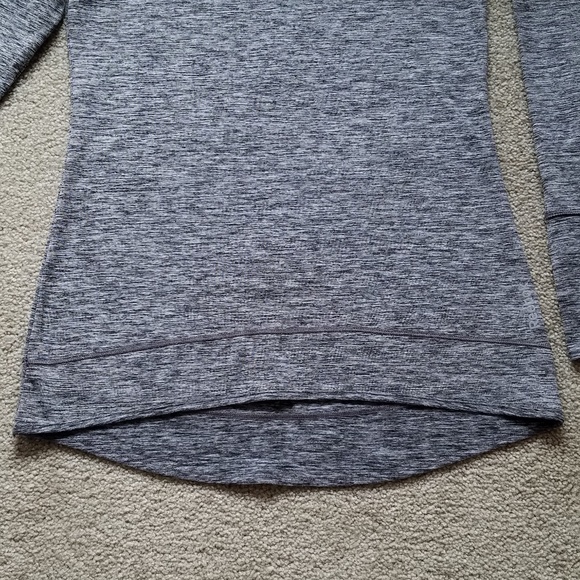 NWOT Reebok Top - Picture 3 of 8